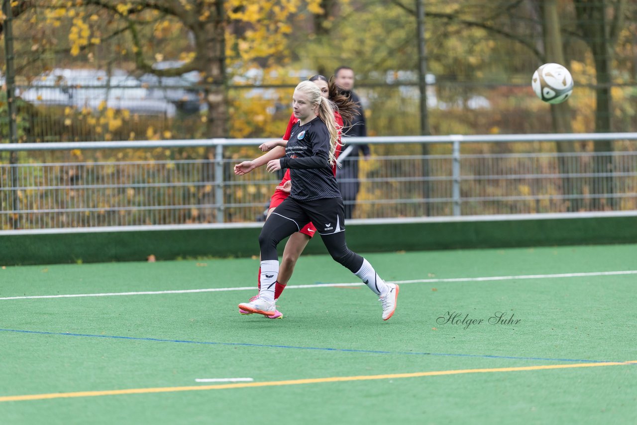 Bild 308 - wCJ VfL Pinneberg - Eimsbuettler TV : Ergebnis: 0:3